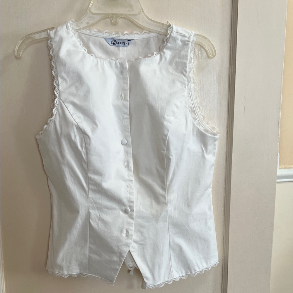 Cupshe White Lace-Trim Button Front Tank